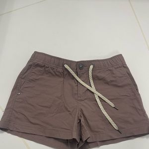 Vuori shorts. Never worn. Size small